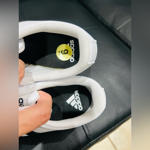 Adidas VL COURT BASE SHOES NWT SIZE 9 women’s - Picture 7 of 8